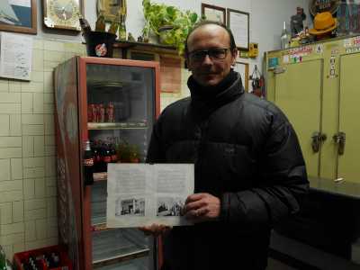 Vincenzo � il diretto discendente della mitica �Jann�ne La M�sce�, proprietaria di un'omonima locanda nata alla fine dell'800